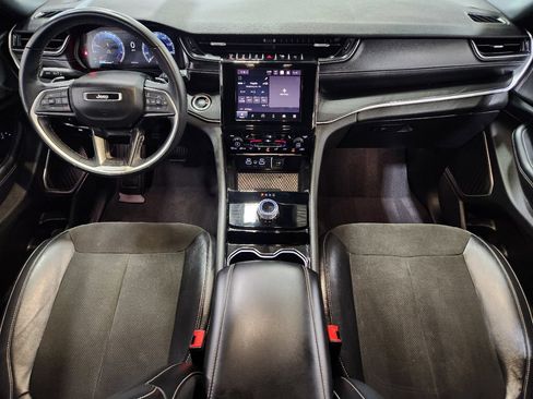 Used 2022 Jeep Grand Cherokee L Laredo RWD image 46
