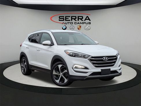 Used 2016 Hyundai Tucson Sport image 11