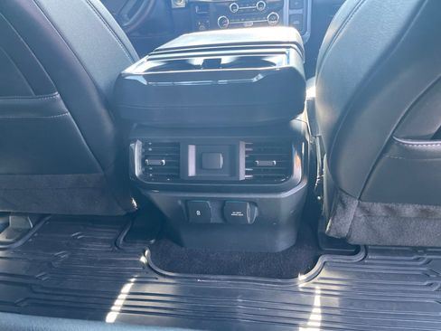 Used 2022 Ford F150 Lariat image 9