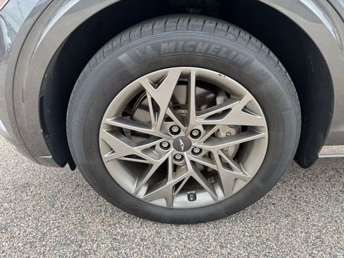 Certified 2024 Genesis GV70 2.5T image 4