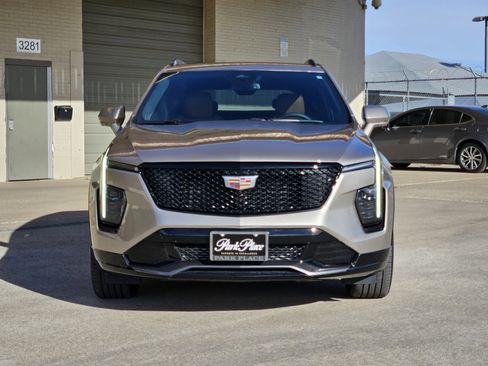 Used 2024 Cadillac XT4 Sport image 6
