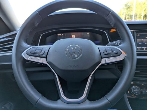 Used 2024 Volkswagen Jetta SE w/ Panoramic Sunroof Package FWD image 15