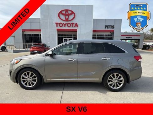 Used 2018 Kia Sorento SX image 8