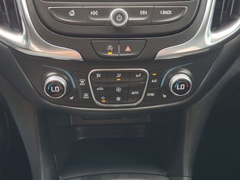 Used 2024 Chevrolet Equinox LT FWD image 23