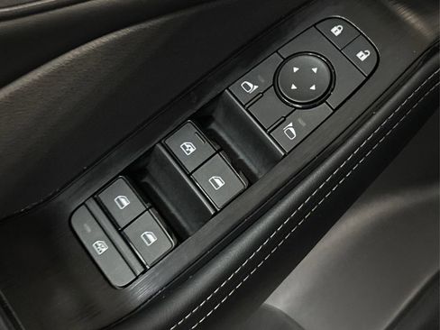 Certified 2026 Nissan Rogue SV image 34