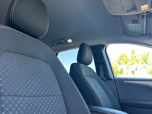 Certified 2024 Ford Escape Active FWD image 18