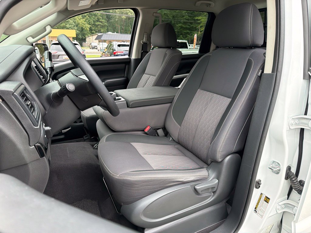 Certified 2023 Nissan Titan SV AWD/4WD image 18