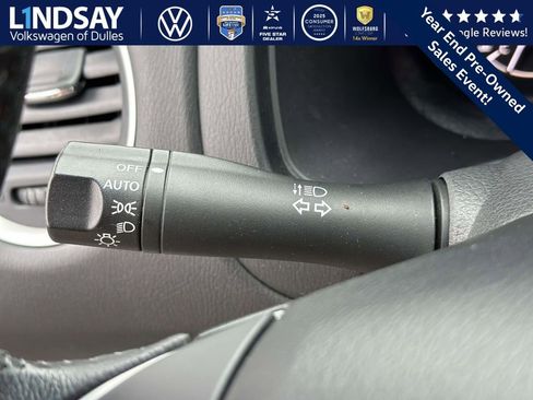 Used 2014 Nissan Pathfinder SV image 25