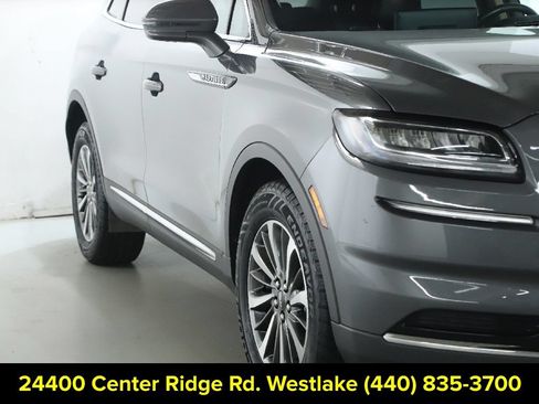 Certified 2022 Lincoln Nautilus AWD w/ Premium Package image 9