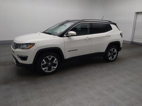 Used 2019 Jeep Compass Limited AWD/4WD image 2