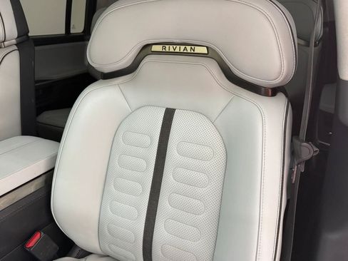 Used 2024 Rivian R1S Adventure AWD/4WD image 22