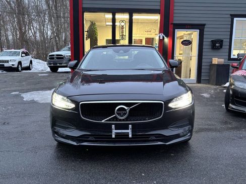 Used 2017 Volvo S90 T6 Momentum w/ Vision Package image 2