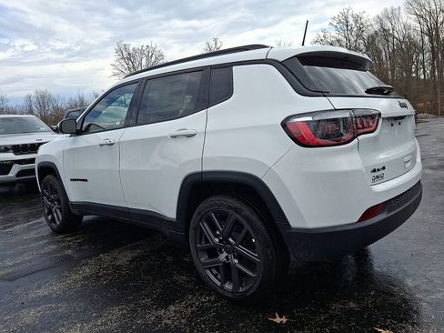New 2026 Jeep Compass Latitude AWD/4WD image 3