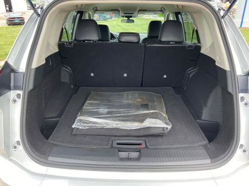 Used 2025 Nissan Rogue S FWD image 6