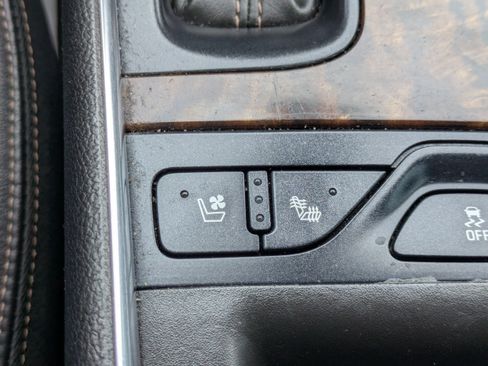 Used 2014 Chevrolet Impala LTZ FWD image 31