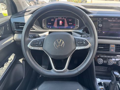 Used 2022 Volkswagen Taos SEL AWD/4WD image 21