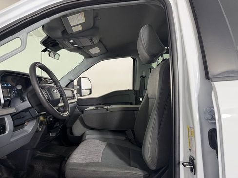 Used 2024 Ford F350 XLT w/ FX4 Off-Road Package image 14