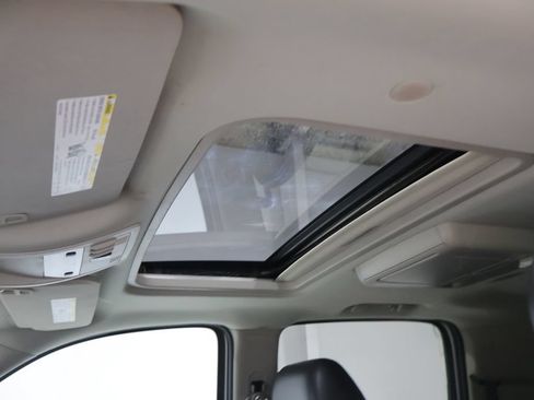 Used 2013 Chevrolet Suburban LTZ AWD/4WD image 30