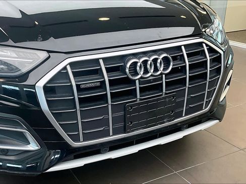 Used 2021 Audi Q5 2.0T Premium Plus w/ Premium Plus Package AWD/4WD image 32