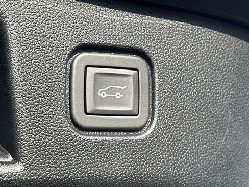 New 2026 Chevrolet Blazer EV LT image 30