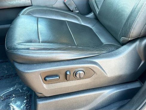 Used 2019 GMC Sierra 1500 SLT w/ SLT Premium Package image 15