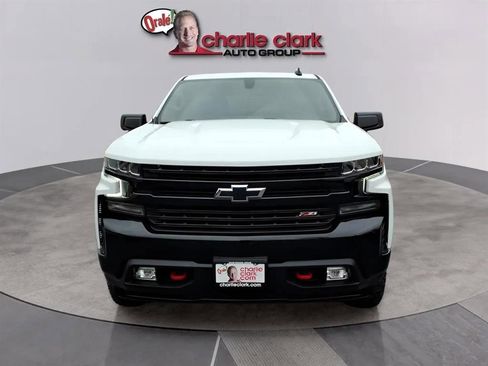 Used 2021 Chevrolet Silverado 1500 LT Trail Boss w/ Convenience Package II image 9