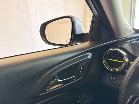 Used 2024 Chevrolet Trax LT image 41