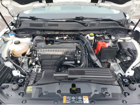 Certified 2024 Lincoln Corsair AWD image 8