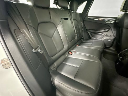 Used 2024 Porsche Macan S image 27