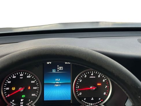 Used 2022 Mercedes-Benz GLC 300 4MATIC Coupe image 13