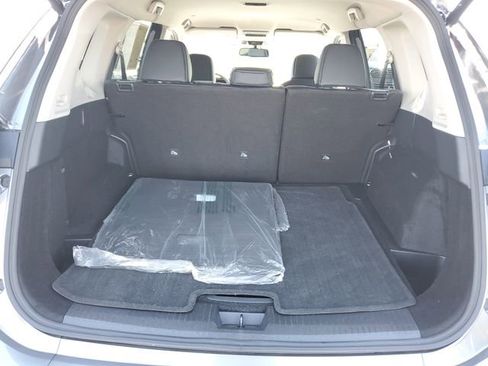 Certified 2026 Nissan Rogue SL AWD/4WD image 8