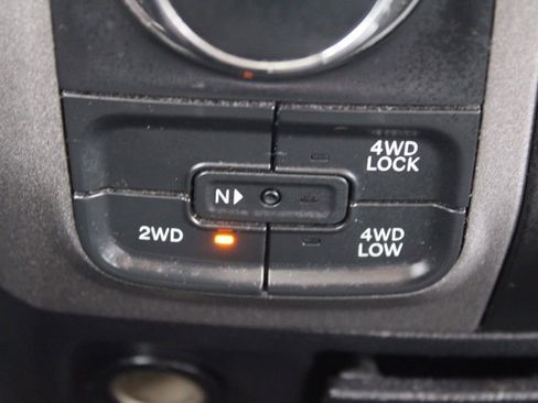 Used 2018 RAM 1500 Express w/ Express Value Package image 32