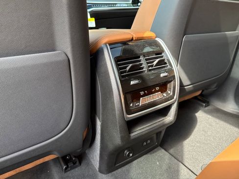 New 2026 BMW X5 xDrive50e AWD/4WD image 21