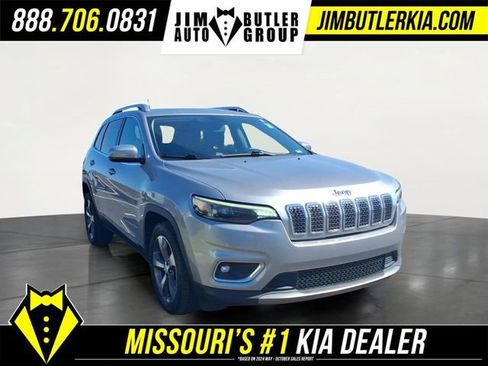 Used 2019 Jeep Cherokee Limited FWD image 26