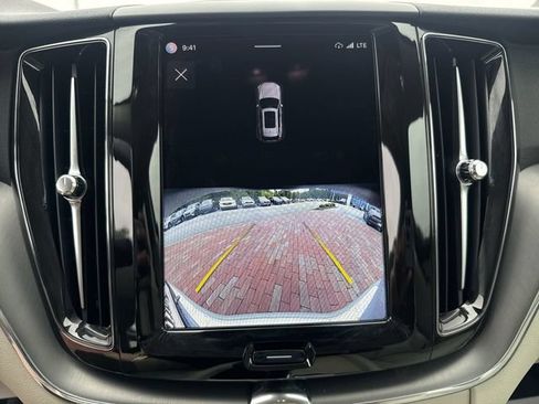 Used 2025 Volvo XC60 B5 Core w/ Protection Package Premier AWD/4WD image 19
