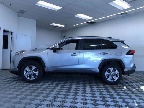 Used 2025 Toyota RAV4 XLE image 12