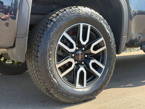 Used 2022 GMC Sierra 1500 AT4 w/ AT4 Preferred Package AWD/4WD image 22