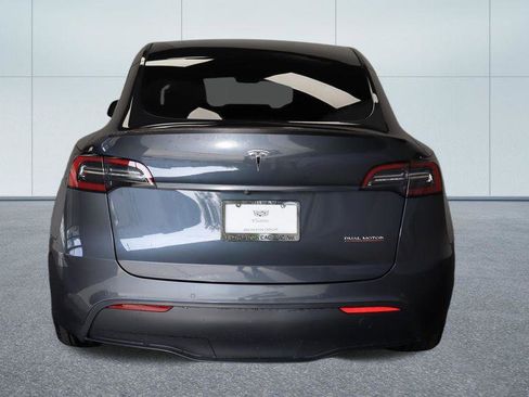 Used 2022 Tesla Model Y Performance AWD/4WD image 4