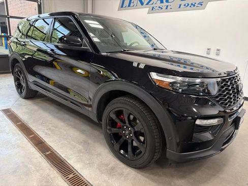 Used 2022 Ford Explorer ST w/ ST Street Pack AWD/4WD image 2