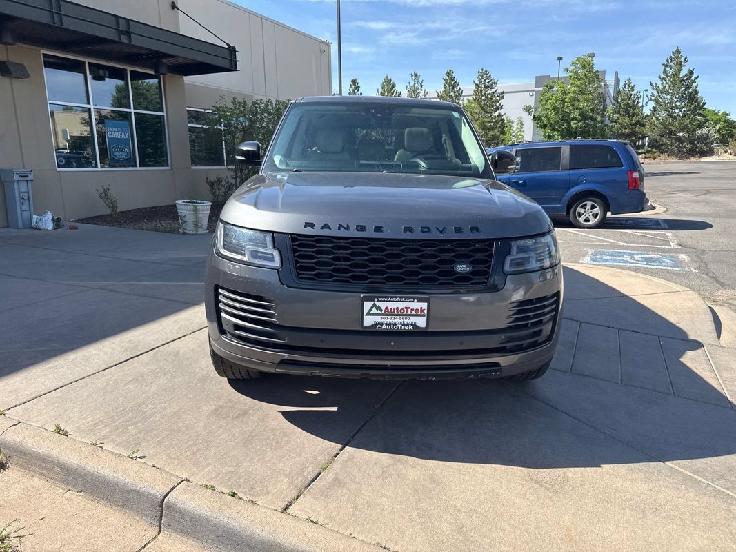 Used 2018 Land Rover Range Rover Supercharged AWD/4WD image 3
