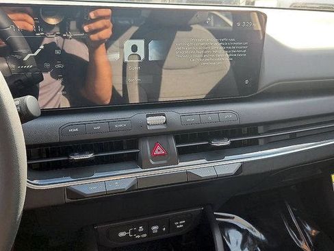 New 2025 Kia K4 EX image 10