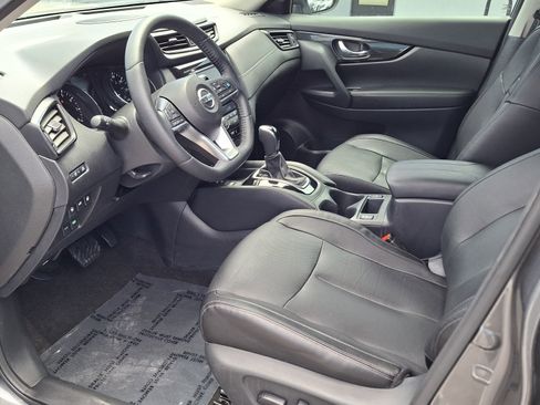 Used 2020 Nissan Rogue SL FWD image 9