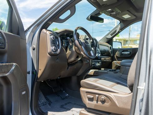 Used 2022 GMC Sierra 1500 Denali w/ Denali Premium Package AWD/4WD image 14