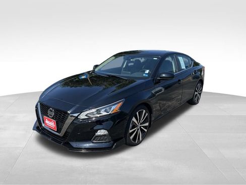 Used 2022 Nissan Altima 2.0 SR FWD image 28