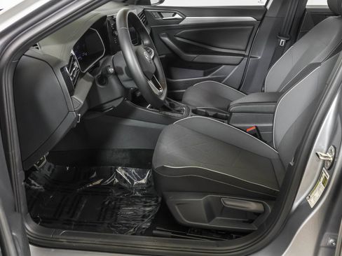 Used 2025 Volkswagen Jetta Sport FWD image 22