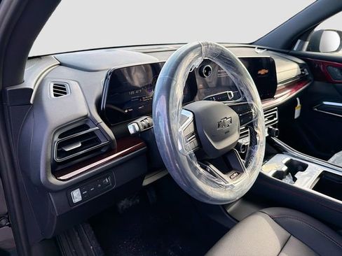 New 2026 Chevrolet Traverse Z71 w/ Driver Confidence Package image 9