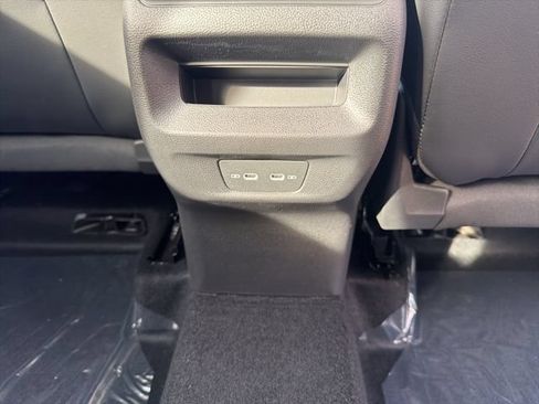 New 2026 Volkswagen Tiguan SE AWD/4WD image 30