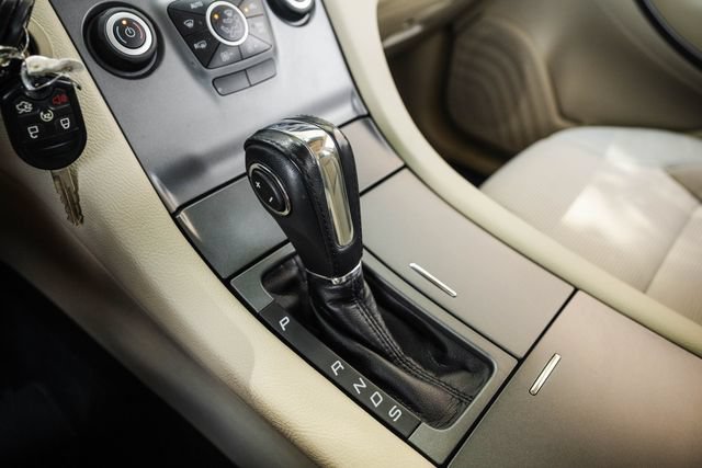 Used 2017 Ford Taurus SEL FWD image 13