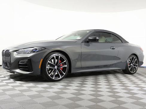 Used 2023 BMW 440i xDrive Convertible w/ Premium Package image 2