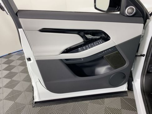 New 2026 Land Rover Range Rover Evoque S image 11